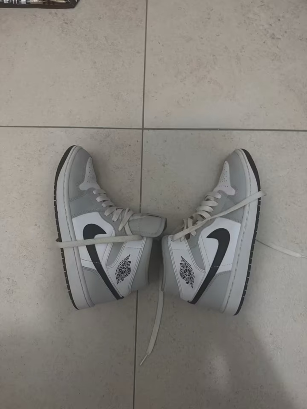 Nike Men's High-Top Sneakers in White, Light Gray & Black